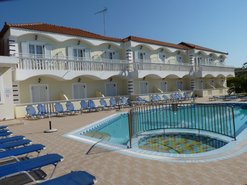 marios studios laganas